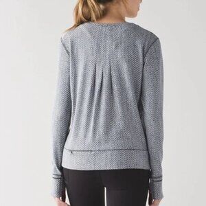 Lululemon Rush Hour Long Sleeve Top Size 12